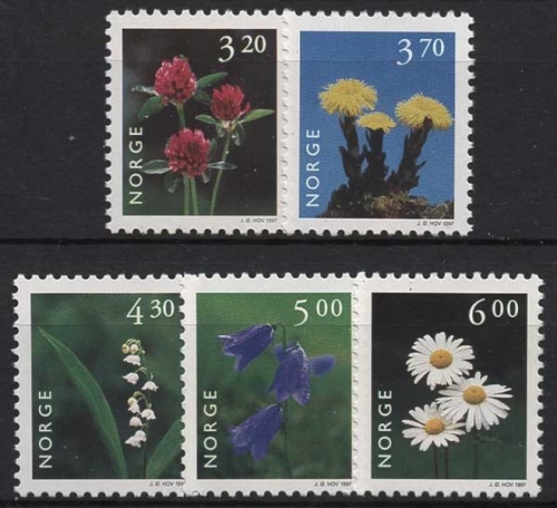 Norwegen 1997 Pflanzen: Huflattich, Margerite, Wiesenklee 1230/34 postfrisch