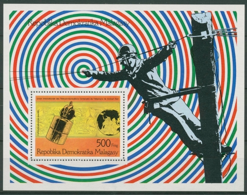 Madagaskar 1976 100 Jahre Telefon Satellit Block 12 postfrisch (C29971)