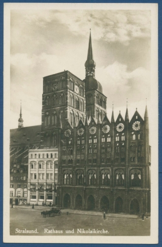 Stralsund Rathaus und Nikolaikirche Foto, ungebraucht (AK369)