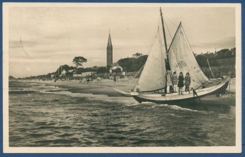 Ostseebad Sohrenbohm bei Köslin Erholungsheim Segelboot, gelaufen 1938 (AK322)