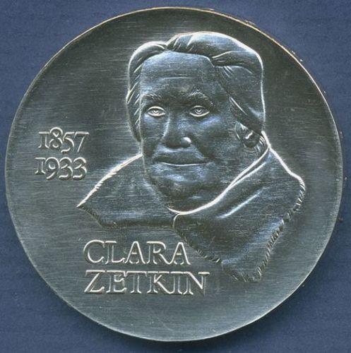 DDR 20 Mark 1982 Clara Zetkin, J 1587 vz/st (m3271)