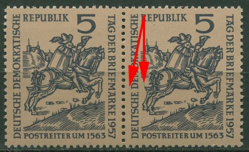 DDR 1957 Tag der Briefmarke mit Plattenfehler 600 F 46 im Paar postfrisch