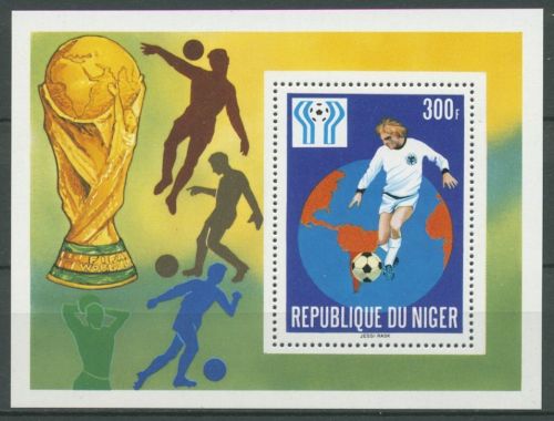 Niger 1978 Fußball-WM Argentinien Weltkugel Spieler Block 20 postfrisch (C27203)