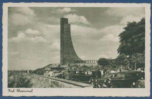 Ostseebad Laboe Marine-Ehrenmal, gelaufen 1952 (AK2025)