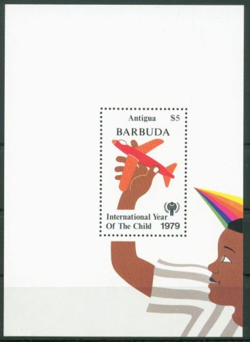 Barbuda 1979 Jahr des Kindes Spielzeugfahrzeuge Block 44 postfrisch (C65835)