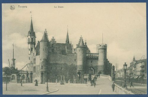 Antwerpen Stadtburg, gelaufen als Feldpost (AK5655)