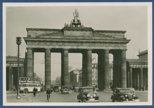 Berlin Brandenburger Tor Omnibus, ungebraucht (AK5544)