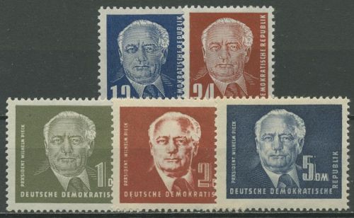 DDR 1950 Präsident Wilhelm Pieck 251/55 mit Falz