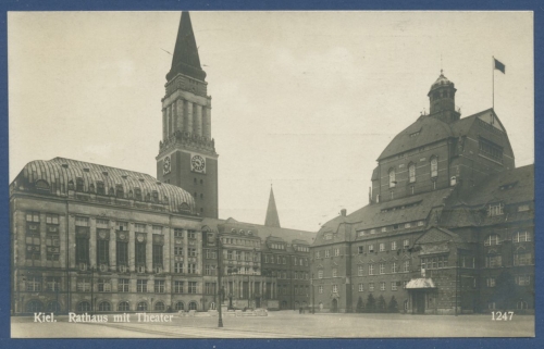 Kiel Rathaus mit Theater, gelaufen 1926 (AK1312)