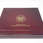 Luxus HOLZ Münzkassette für 18 x Münzen bis 29 mm, gebraucht (Z1950)