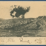 Niederländisch-Indien Java Ausbruch des Vulkans Bromo, gelaufen 1902 (AK385)