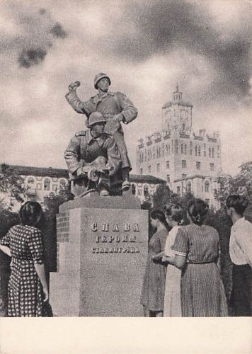 Ruhm den Helden von Stalingrad“