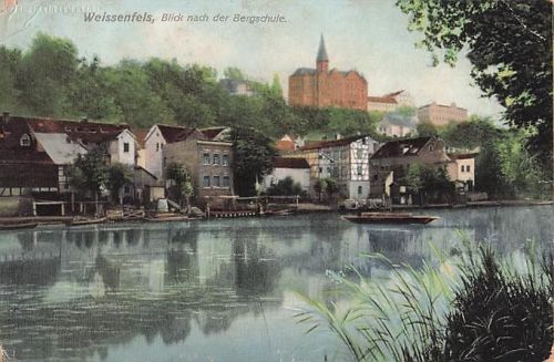 Weissenfels, Blick nach der Bergschule.