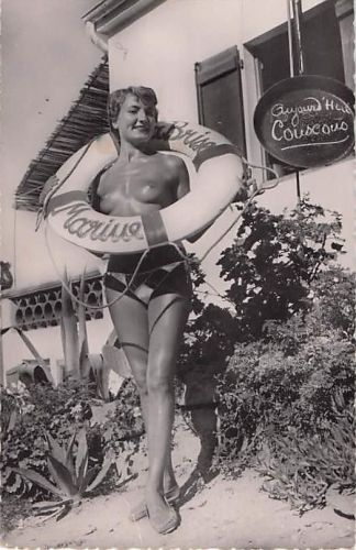 Alte Foto-Postkarte: Île du Levant – Brise Marine – Editions Optimistes Paris – Pin-up / Bikini 1950er