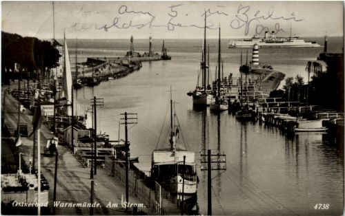 Warnemünde - Am Strom