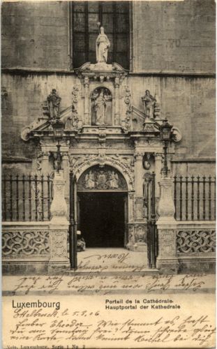 Luxembourg - Hauptportal der Kathedrale