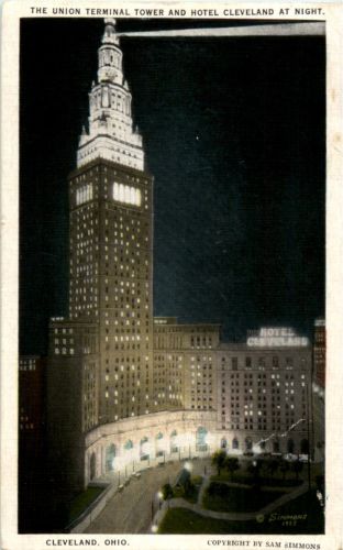 Cleveland - The Union Terminal Tower at Night