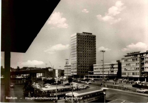 Bochum - Hauptbahnhofsvorplatz mit Europahaus