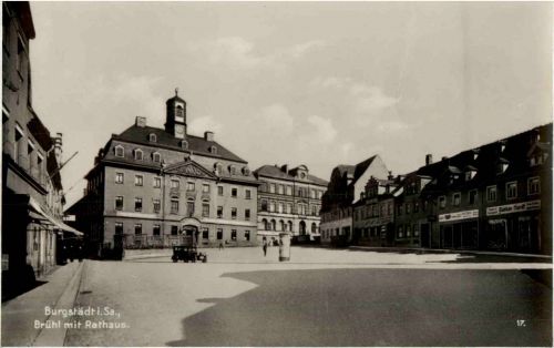 Burgstädt - Brühl mit Rathaus