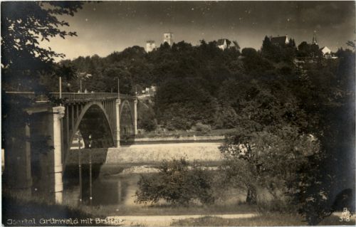 Isartal Grünwald mit Brücke