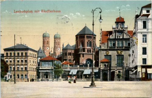 München - Lenbachplatz mit Synagoge
