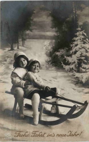 Neujahr - Kinder mit Schlitten