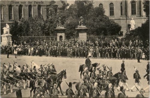 Berlin - Gruss von der Parade