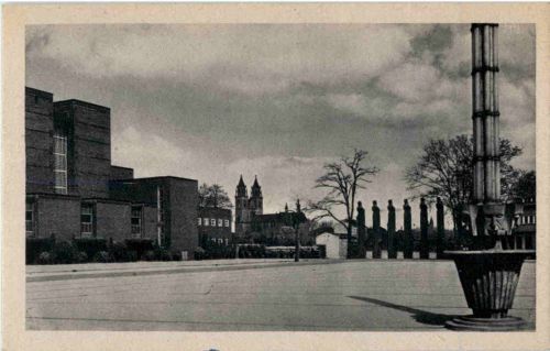 Magdeburg - Ehrenhof