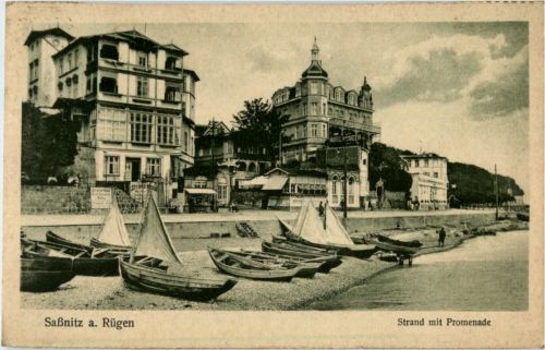 Sassnitz auf Rügen - STrand mit Promenade