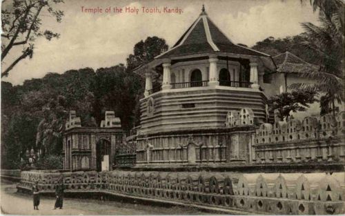 Kandy - Temple of theHoly Tooth