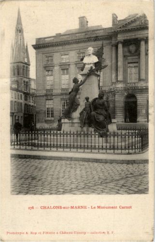 Chalons sur Marne - Le Monument Carnot