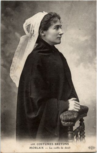 Morlaix Costumes