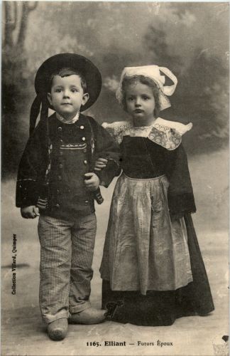 Elliant - Futurs Epoux - Costumes