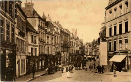 Reims - Rue du Bourg