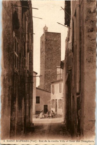 Saint Raphael - Rue de la vieille Ville