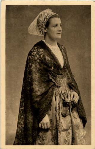 Femme de Douarnenz et Audierne