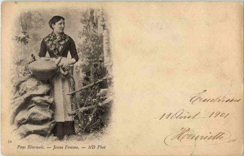Pays Bearnais - Jeune Femme - Costumes