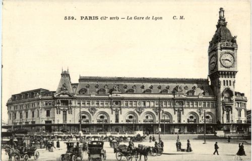 Paris - La Gare de Lyon
