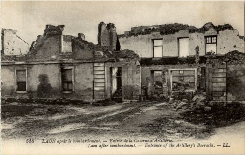 Laon apres le bombardement