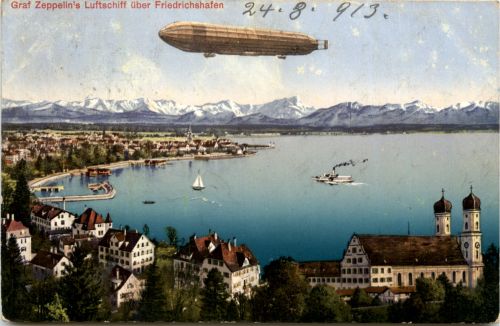 Friedrichshafen, Graf Zeppelin in voller Fahrt vom Flugzeug aus