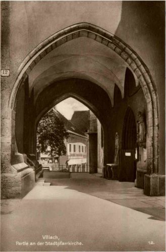 Villach, Partie an der Stadtpfarrkirche