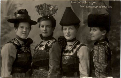 Bregenz, Kopfbedeckungen der Bregenzerwäderinnen