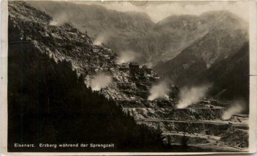 Eisenerz, Erzberg während der Sprengzeit