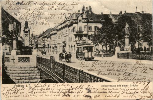 Freiburg i.Br., Kaiserstrasse mit neuer Brücke