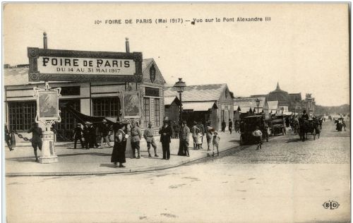 Foire de Baris Mai 1917 - Vue sur le Pont Alexandre III