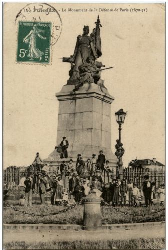 Puteaux - Le Monument de la Defense