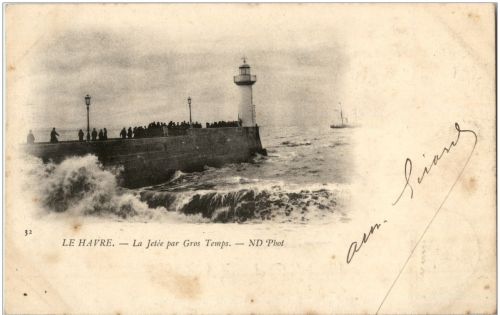 Le Havre - La jetee par gros Temps