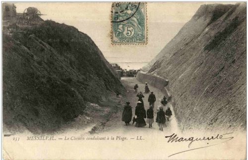 Mesnilval - Le chemin conduisant a la Plage