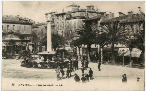 Antibes - Place Nationale