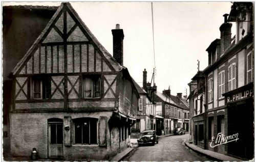 Nonancourt - St Lubin des Joncherets - Rue Georges cloarec